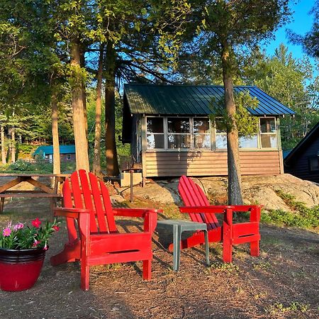 Paddler'S Rest Lakeside Cabins And Motel Long Lake ภายนอก รูปภาพ