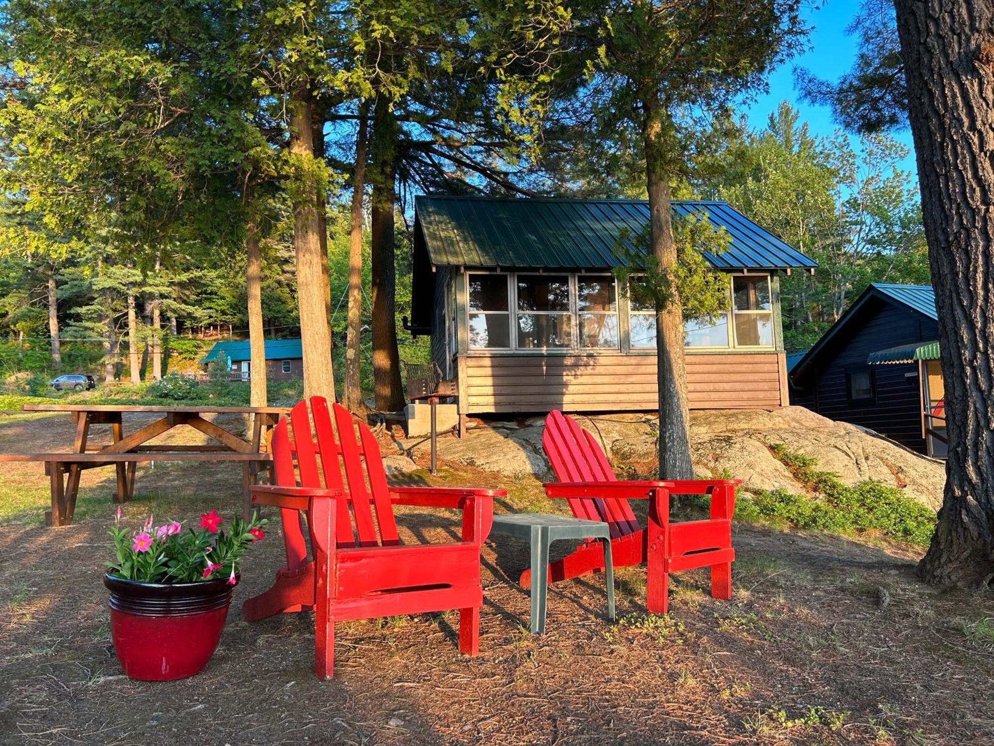 Paddler'S Rest Lakeside Cabins And Motel Long Lake ภายนอก รูปภาพ