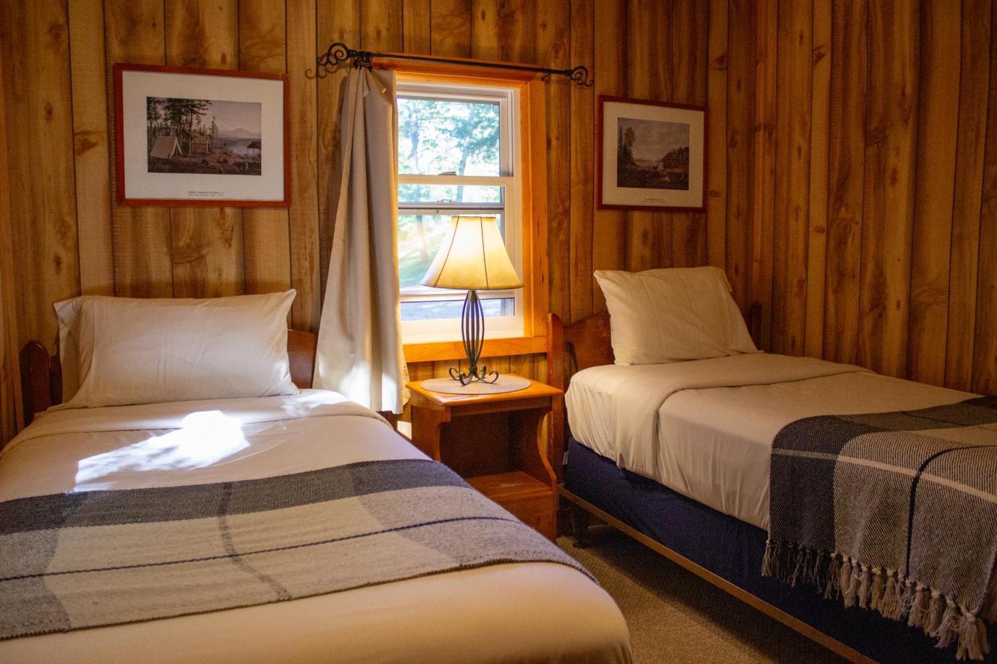 Paddler'S Rest Lakeside Cabins And Motel Long Lake ห้อง รูปภาพ