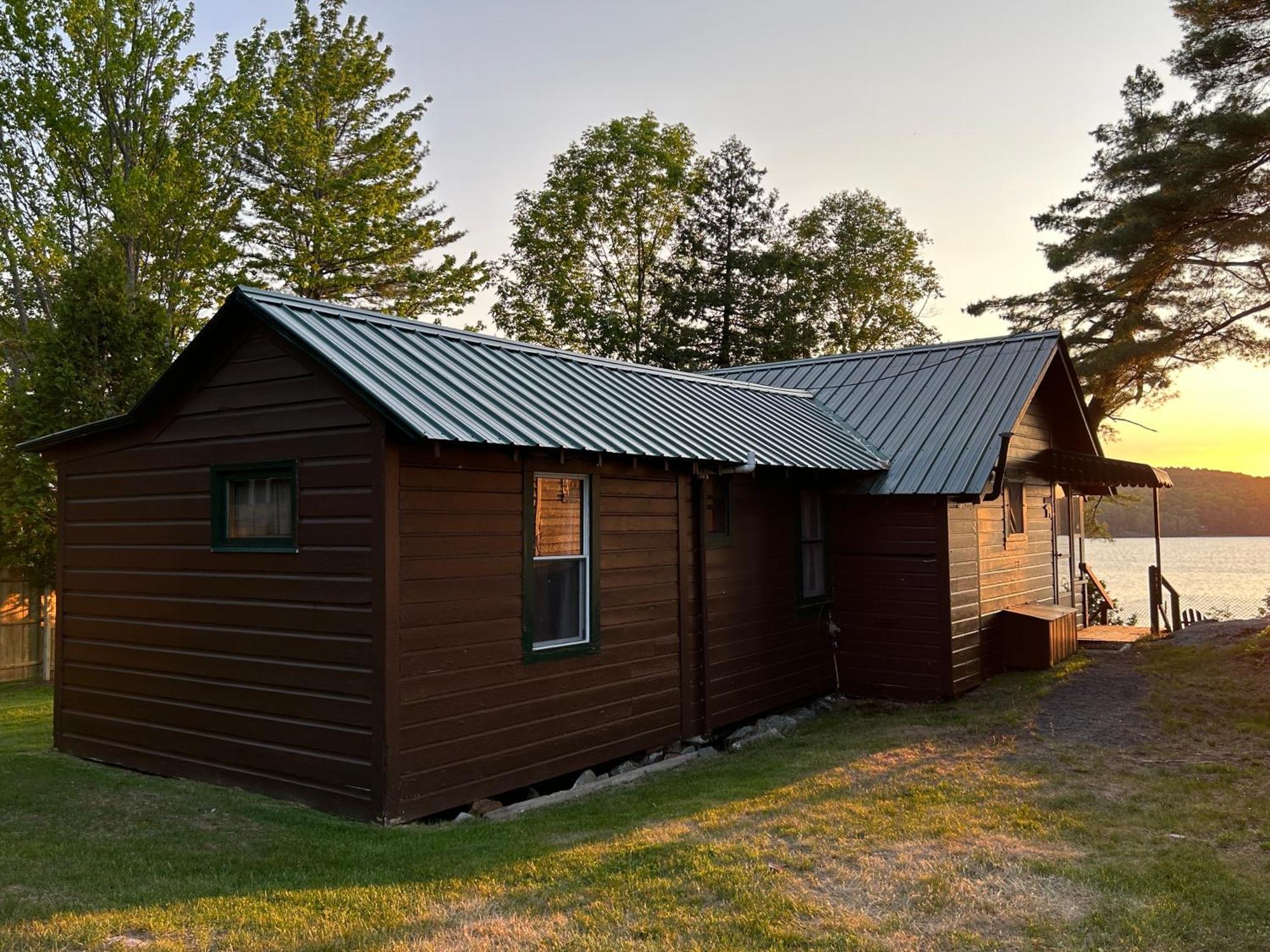 Paddler'S Rest Lakeside Cabins And Motel Long Lake ภายนอก รูปภาพ